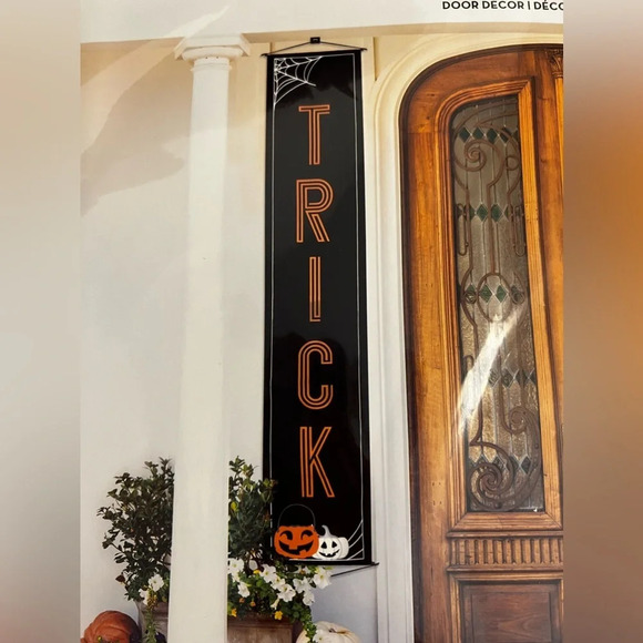 NWT Trick or Treat Door Banners - Picture 5 of 5